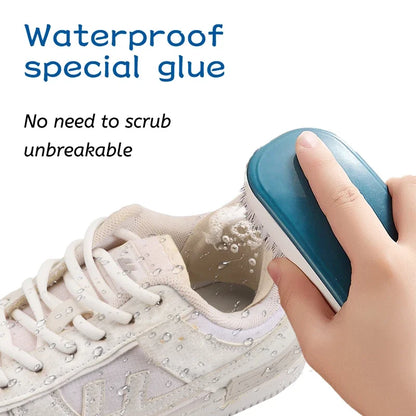 Aramnew SneakerCare Heel Patches. Comfortable, discreet and easy to apply — the perfect solution for worn or damaged heels.l