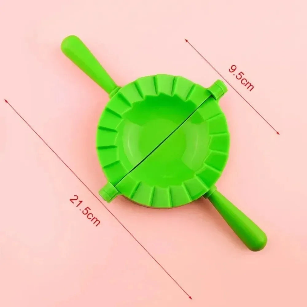 Aramnew ChefPress Pastry Mould Set. A practical and fun way to craft perfectly sealed dumplings, empanadas, and pastries at home.