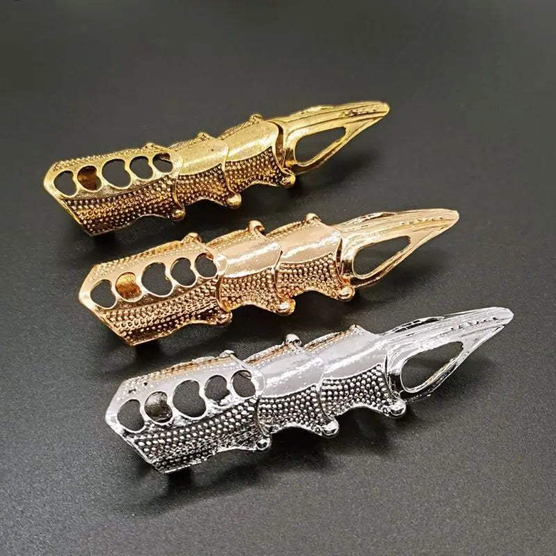 Shadow Claw Ring Bold Style. Dark Attitude.