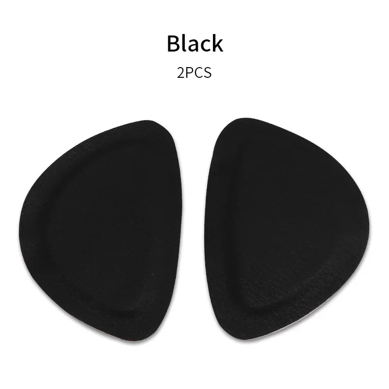 Aramnew SneakerCare Heel Patches. Comfortable, discreet and easy to apply — the perfect solution for worn or damaged heels.l