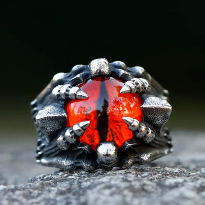 Midnight Skull Punk Ring Bold Style. Fearless Attitude.