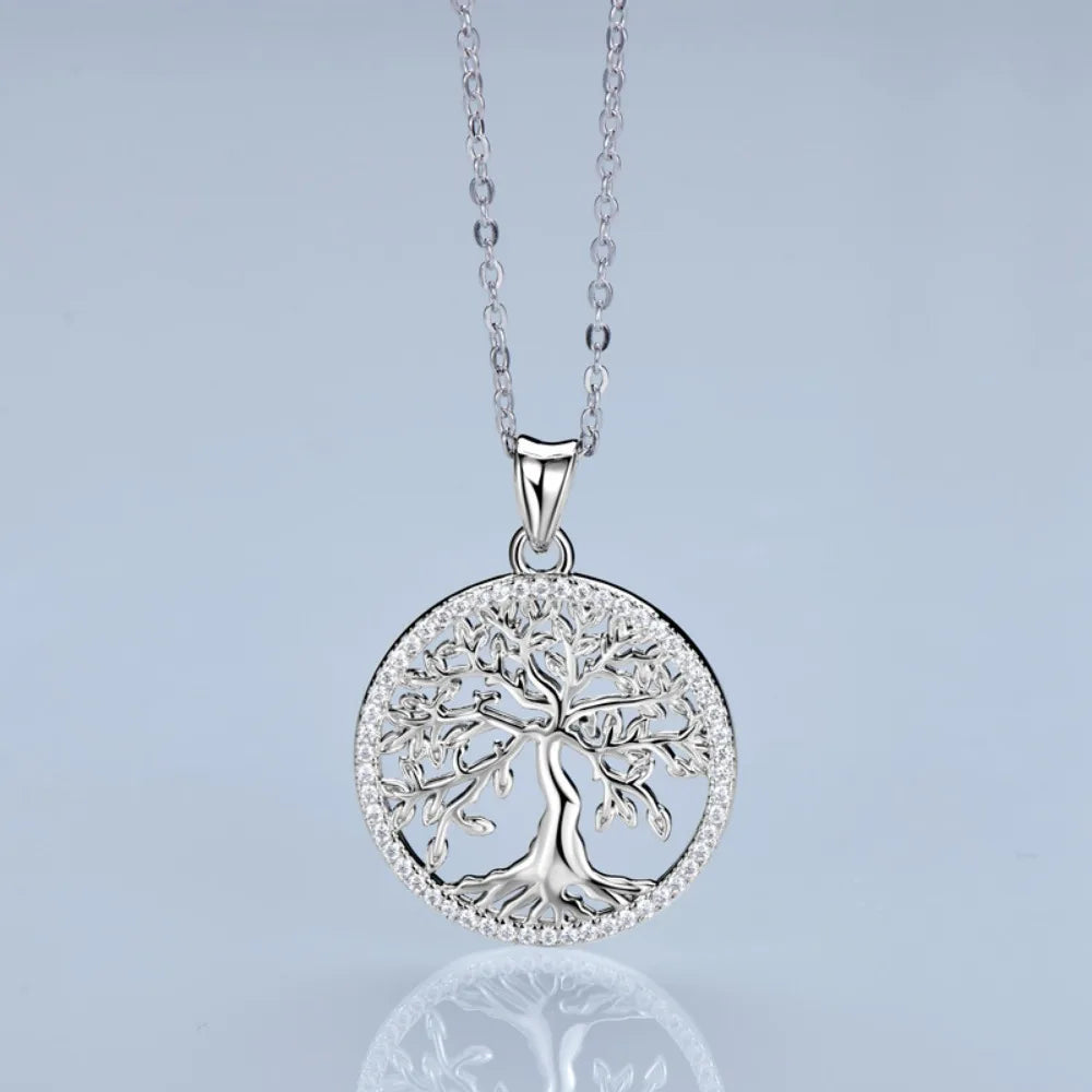 Aramnew Lumière de Vie Necklace Timeless sparkle inspired by the beauty of life itself.