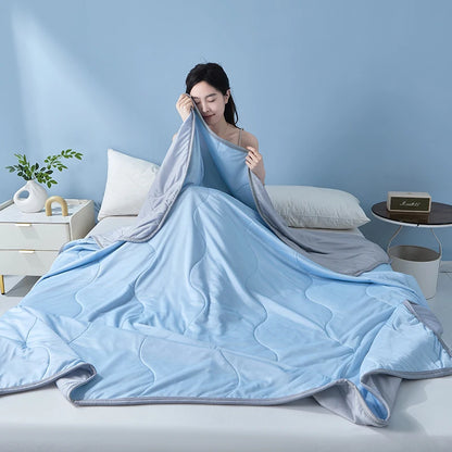 Aramnew AirLuxe Cooling Duvet Lightweight luxury with an instant cooling touch.