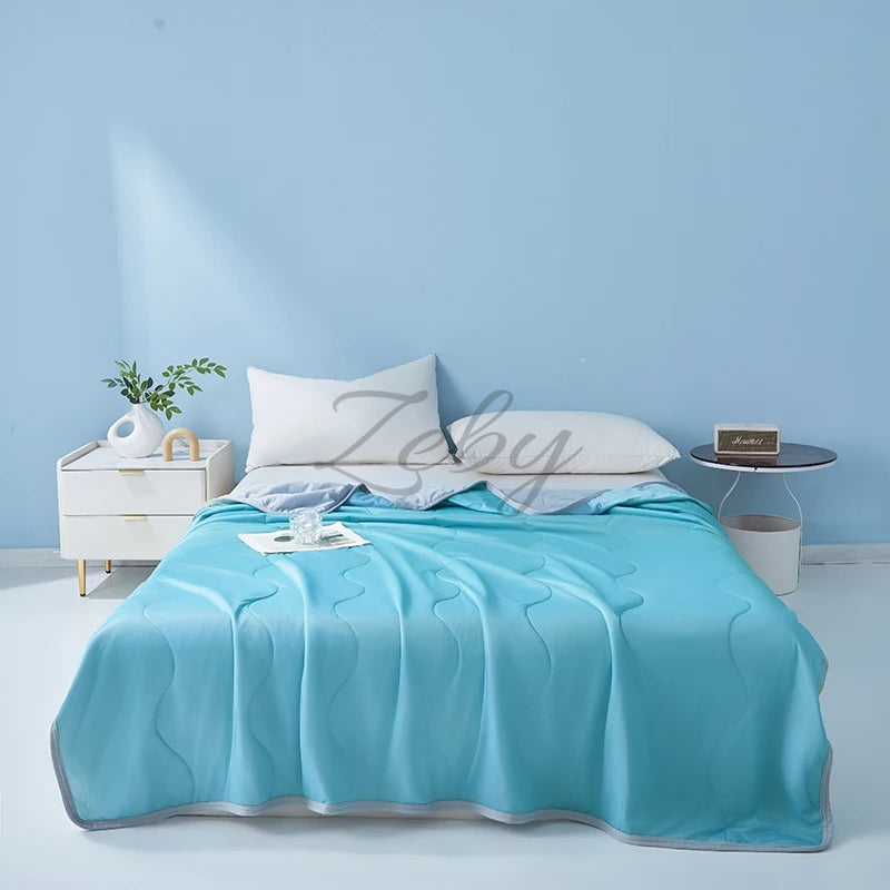 Aramnew AirLuxe Cooling Duvet Lightweight luxury with an instant cooling touch.