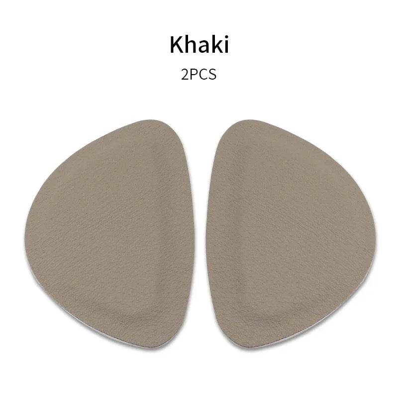 Aramnew SneakerCare Heel Patches. Comfortable, discreet and easy to apply — the perfect solution for worn or damaged heels.l