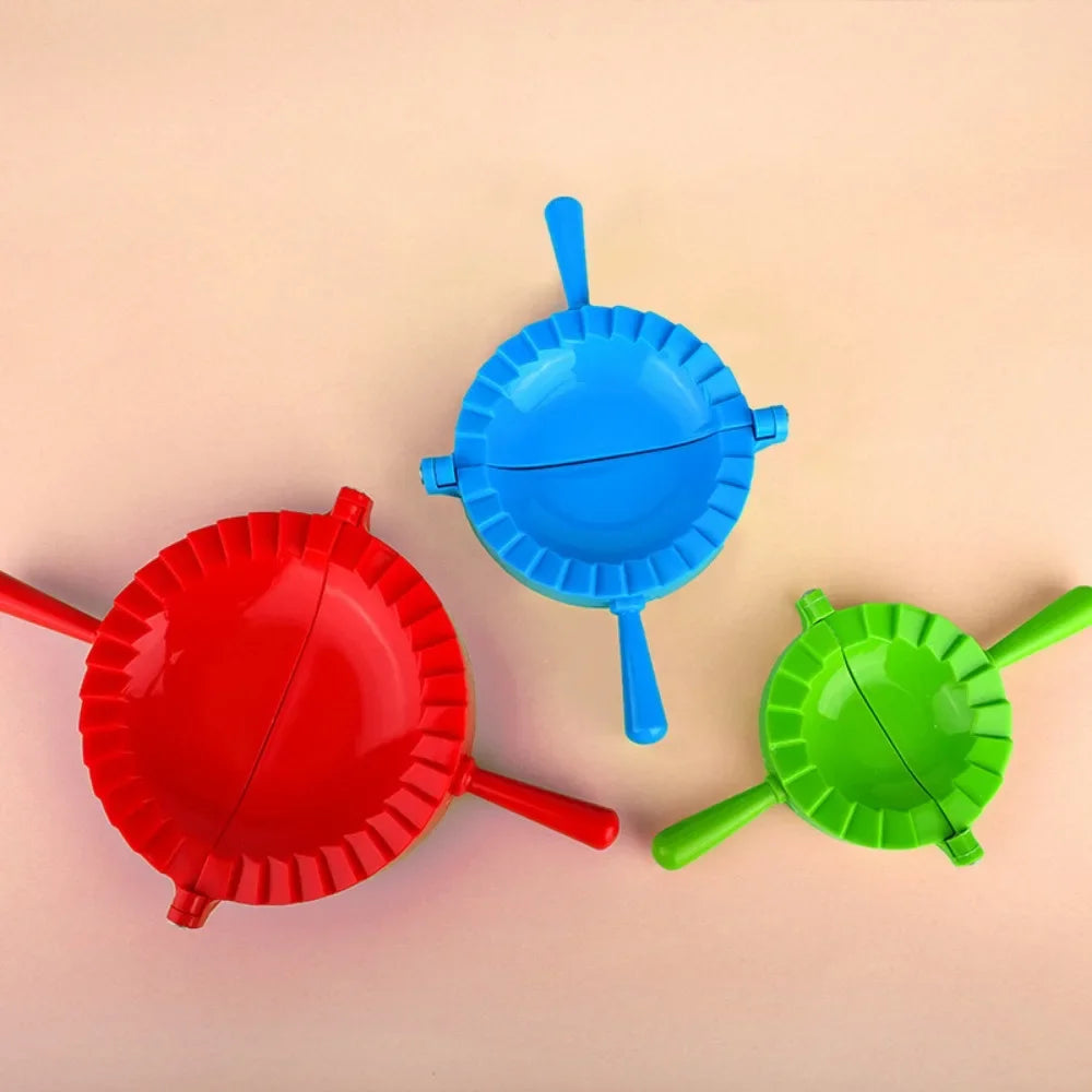 Aramnew ChefPress Pastry Mould Set. A practical and fun way to craft perfectly sealed dumplings, empanadas, and pastries at home.