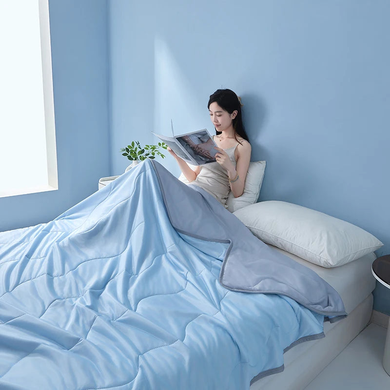 Aramnew AirLuxe Cooling Duvet Lightweight luxury with an instant cooling touch.