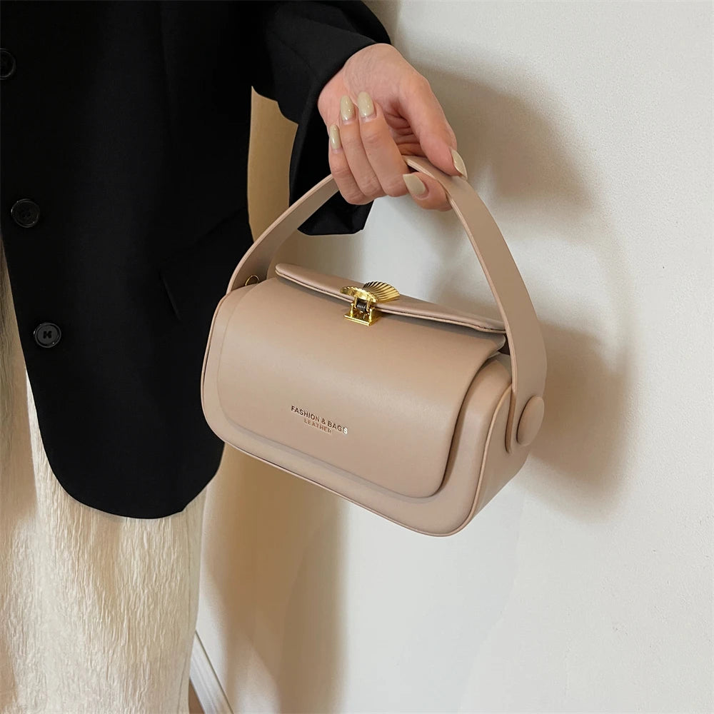 ARAMNEW LUNA VAULT Bag. Timeless design for the modern woman.