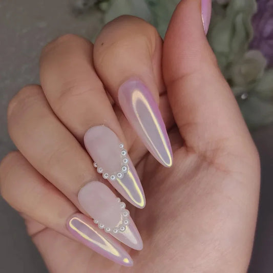 Rosé Aurora Mirror Nail Dust Delicate colour. Dazzling reflection.