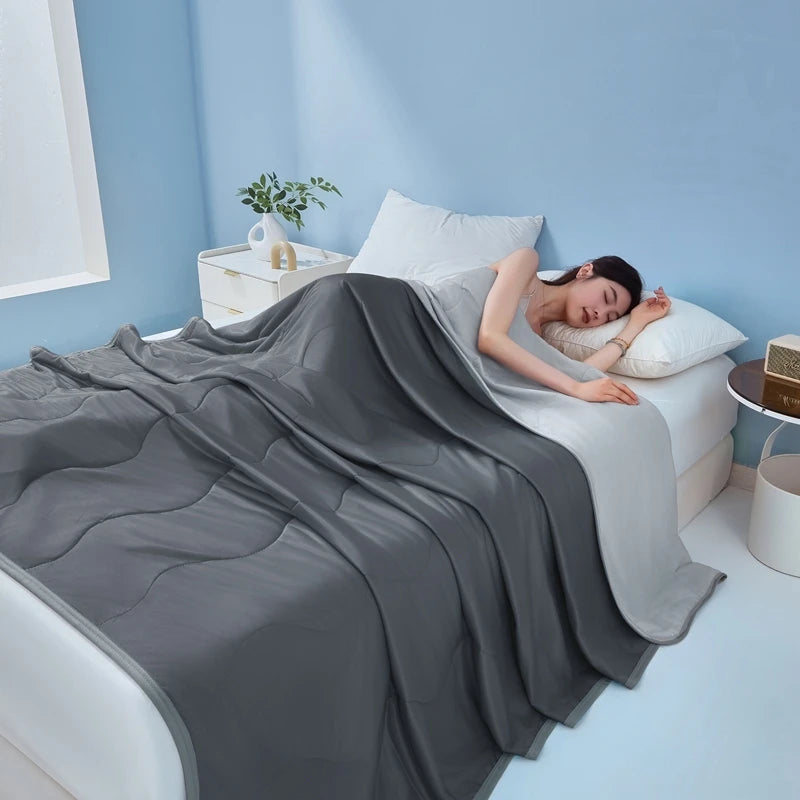 Aramnew AirLuxe Cooling Duvet Lightweight luxury with an instant cooling touch.