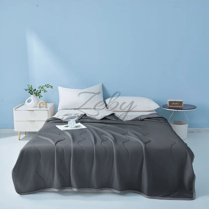 Aramnew AirLuxe Cooling Duvet Lightweight luxury with an instant cooling touch.