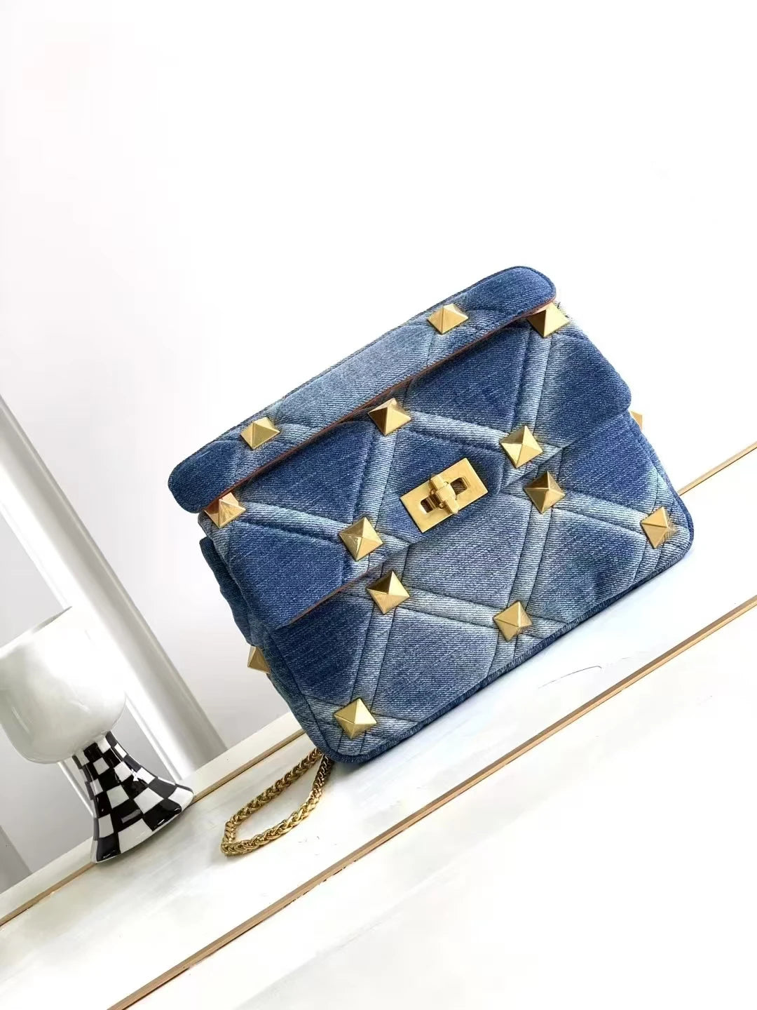 ARAMNEW BLUE REIGN Handbag. Rule the look. Own the moment.