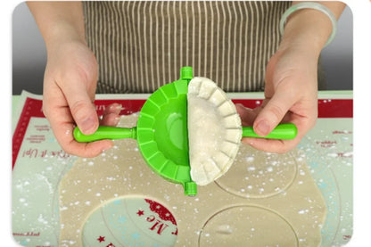 Aramnew ChefPress Pastry Mould Set. A practical and fun way to craft perfectly sealed dumplings, empanadas, and pastries at home.