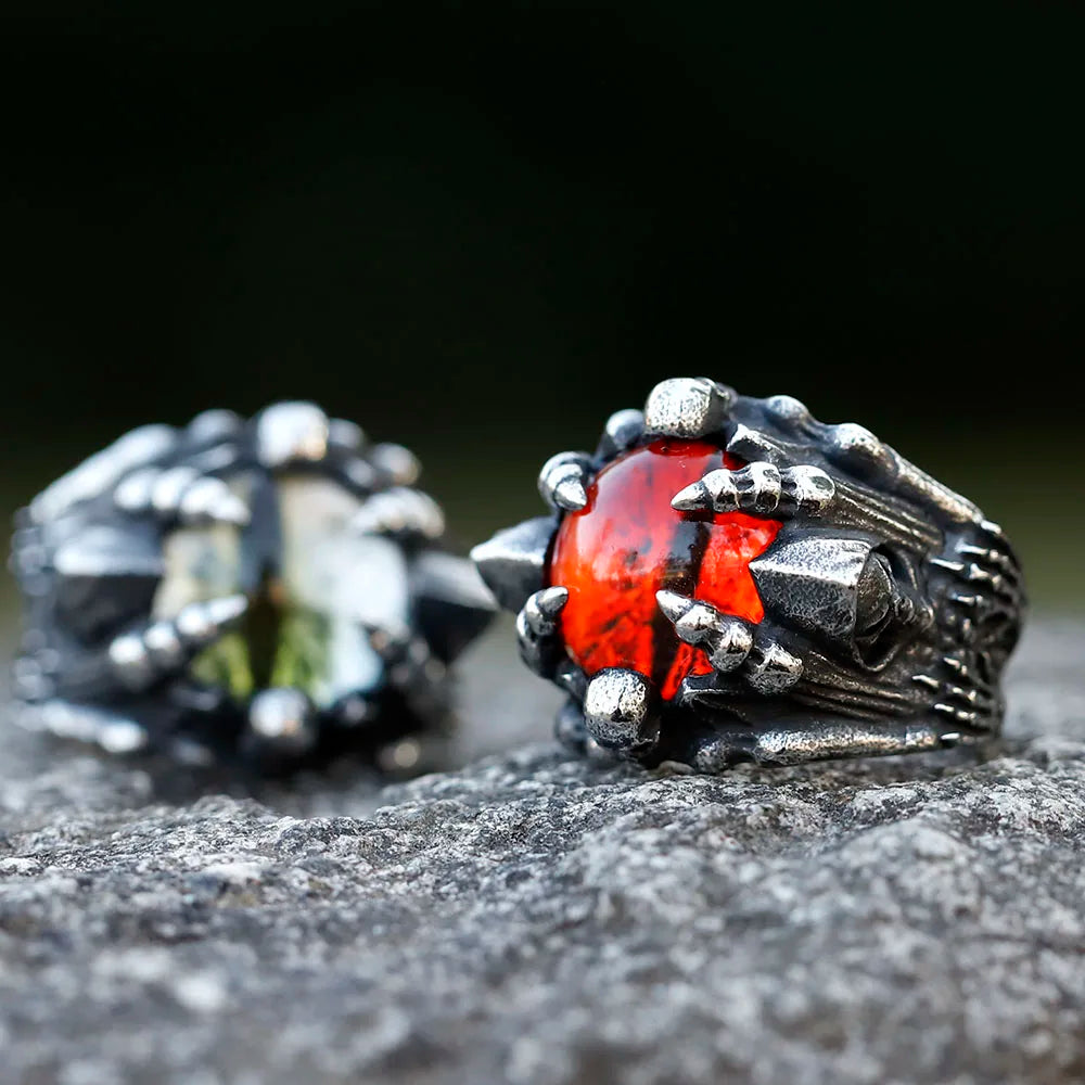 Midnight Skull Punk Ring Bold Style. Fearless Attitude.